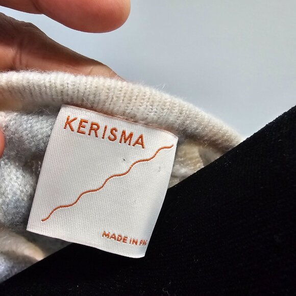 Kerisma sweater in size small with ribbed sleeves bat like wings - Picture 8 of 11